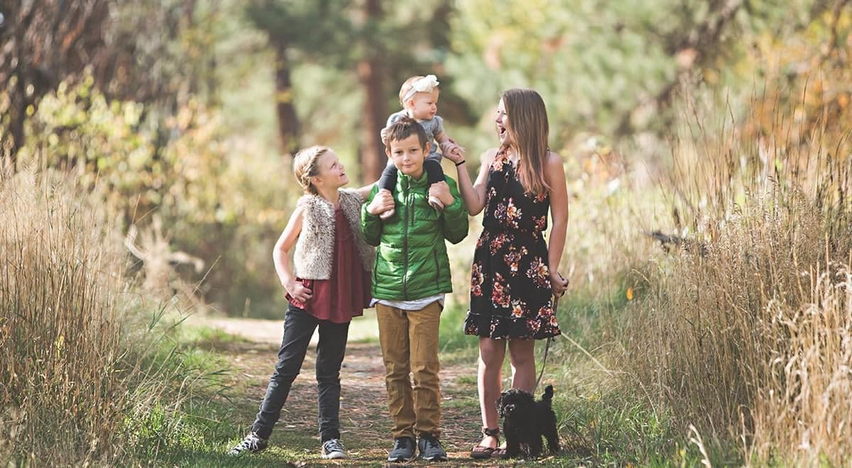 Outdoor portrait session at Council Grove State Park